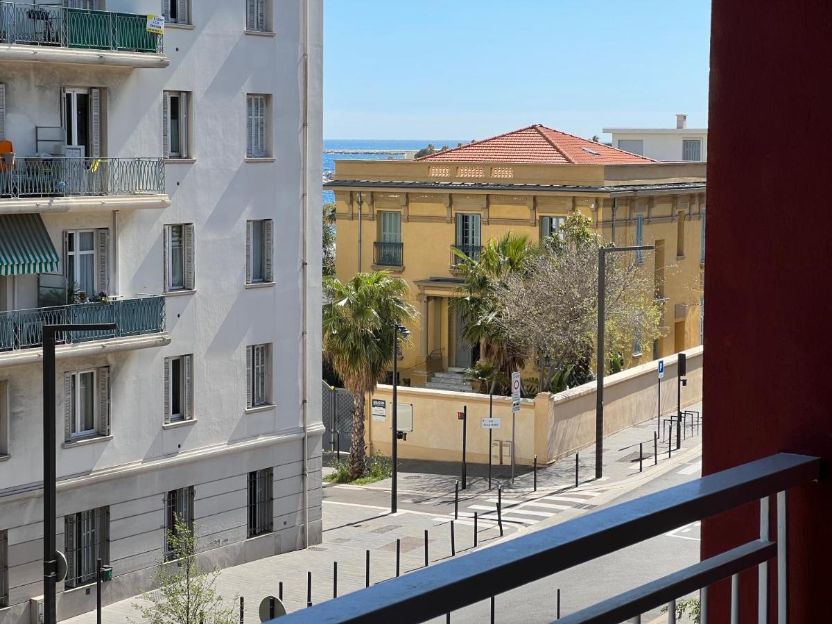 Gorgeous 2 Bedrooms Holiday Apartement Ница Екстериор снимка