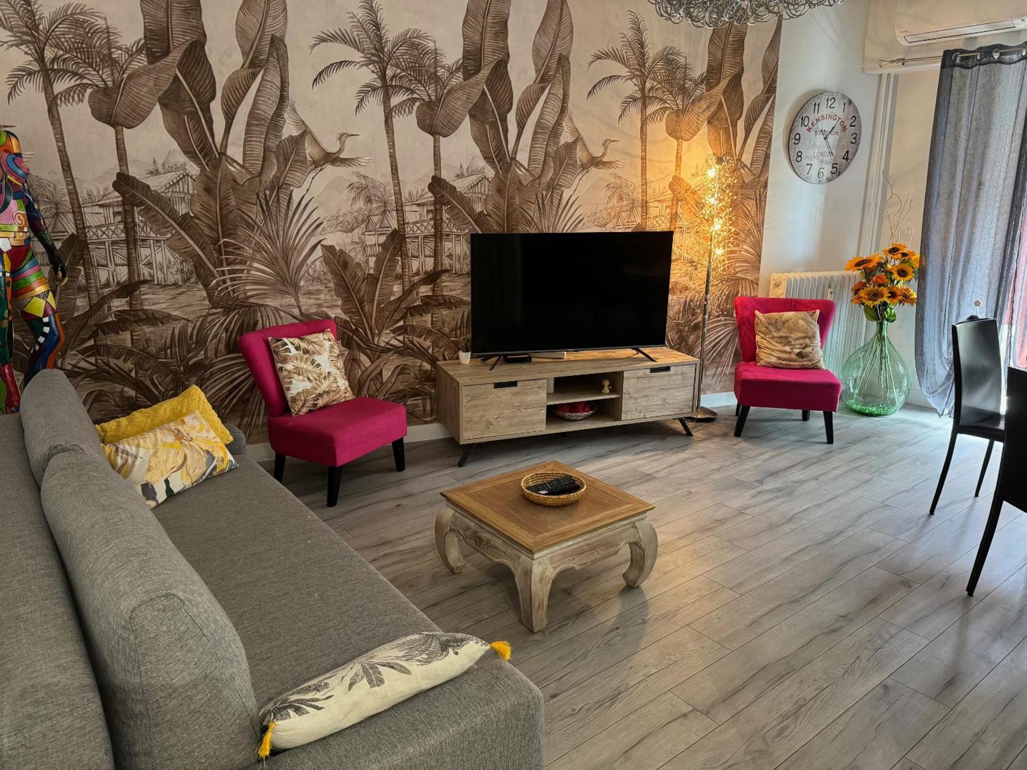 Gorgeous 2 Bedrooms Holiday Apartement Ница Екстериор снимка